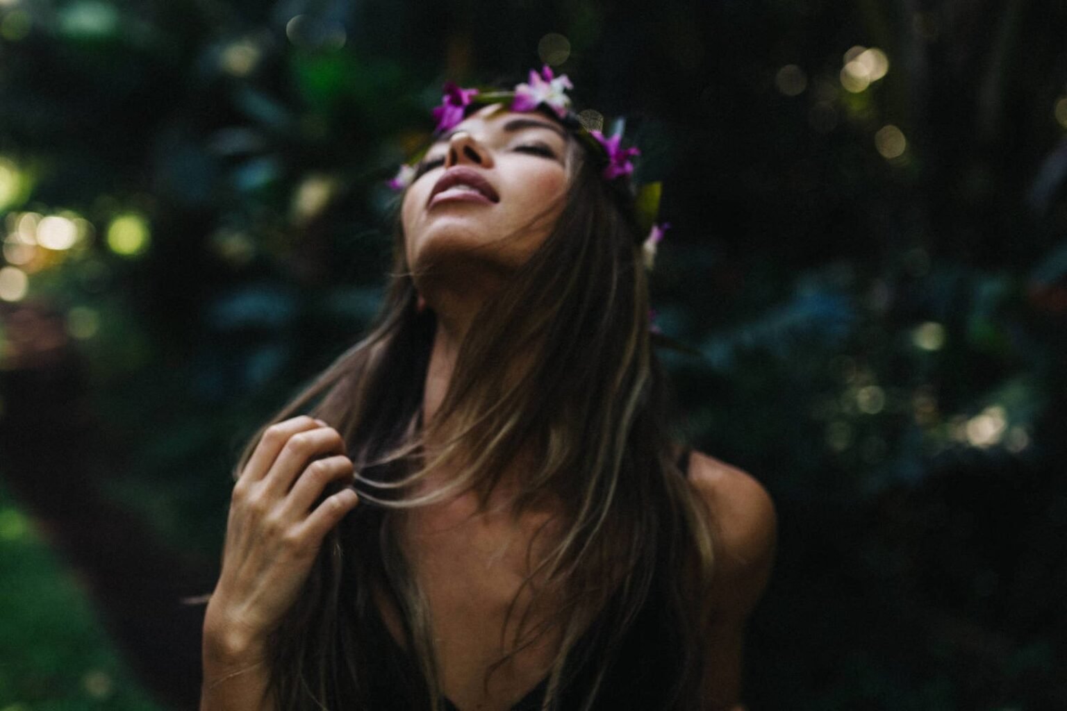 Could Solar-Powered Headphones Be The Next Must-Have? 28